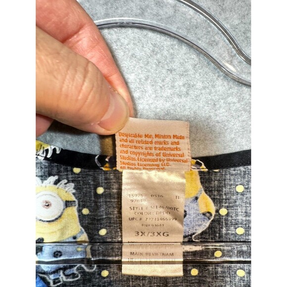 Despicable Me‎ Scrub Top Women's 3X Black Printed Cotton V-Neck Pockets Pullover - Picture 4 of 10